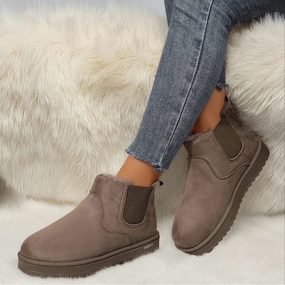 Women's Thick Soled Winter Snow Boots With Plush Lining & Anti slip